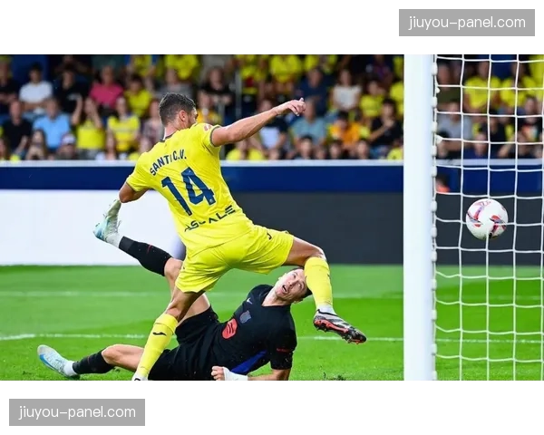 莱万绝杀马竞后升至巴萨队史射手榜第14位 莱万绝杀马竞后升至巴萨队史射手榜第14位